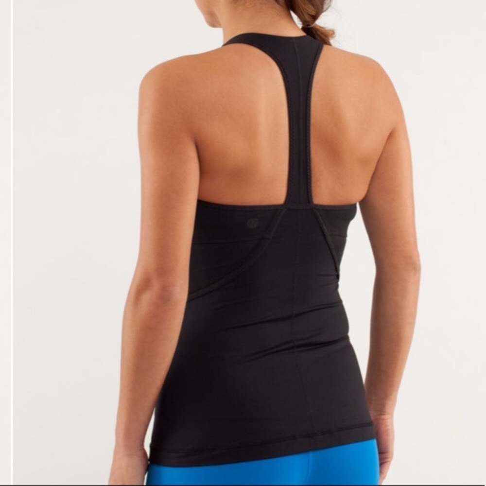 🚫 SOLD 🚫 Lululemon Power Up tank black size 4